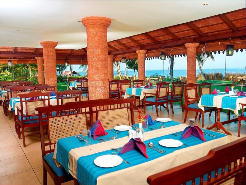 Eastend Lakesong Hotel in Kumarakom