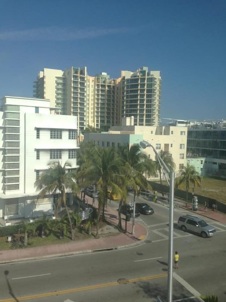 Ocean Beach Hotel Hotel in Flamingo Lummus