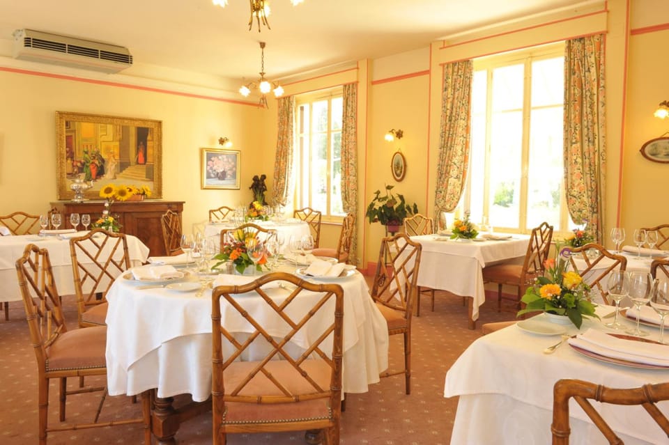 Logis L'hermitage Hotel in Centre-Val de Loire