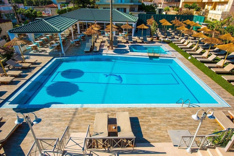 Canea Mare Hotel  Apartments Hotel in Agia Marina