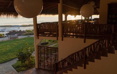 Casa Manzanillo - Ocean Room - Ocean View Room at Exceptional Beach Front Location Hotel in State of Guerrero