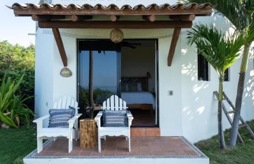 Casa Manzanillo - Beach Room - Ocean Front Room at Exceptional Beach Front Location Hotel in State of Guerrero