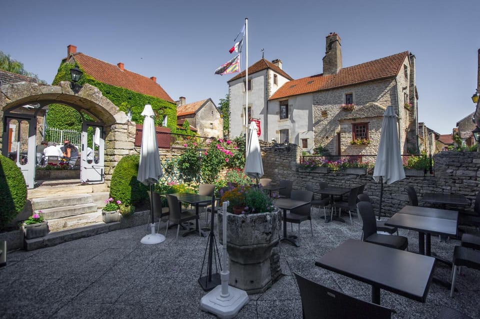 Hostellerie Du Chateau Hotel in Bourgogne-Franche-Comté