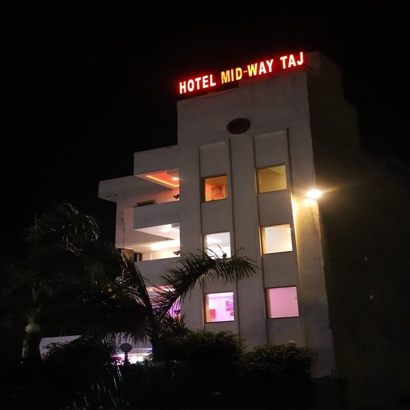 Hotel Midway Taj  Hotel in Agra