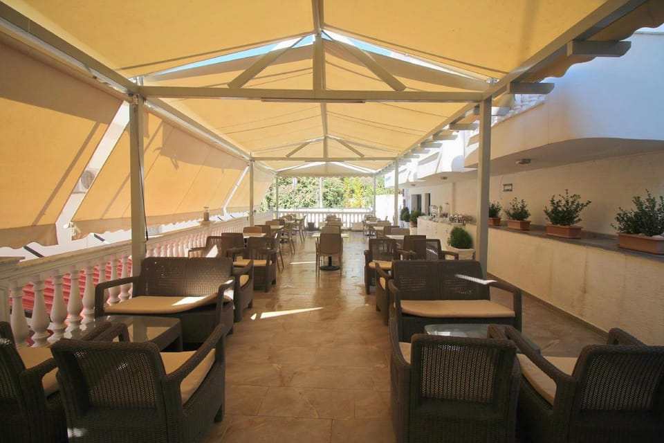 Julia Hotel Hotel in Sarandë