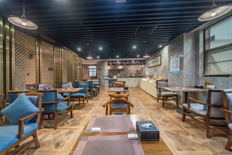 Huanyu Junhui Hotel Hotel in China