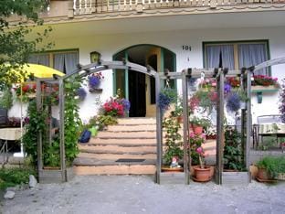 Haus Mariandl Hotel in Tyrol