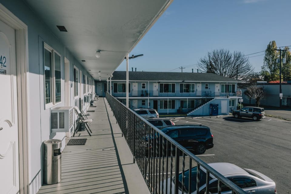 La Hacienda Motel Motel in Seattle