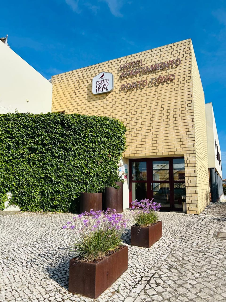 Hotel Apartamento Porto Covo Apartment hotel in Setubal District