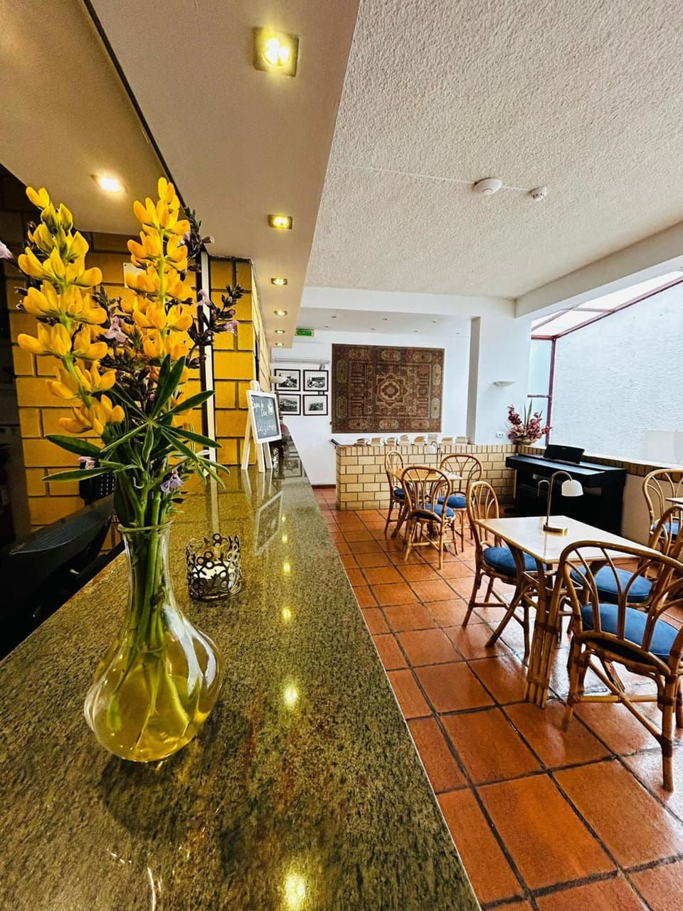 Bar/lounge