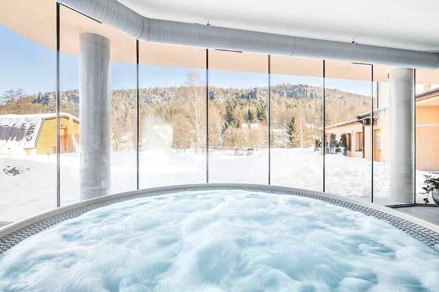 Hot tub