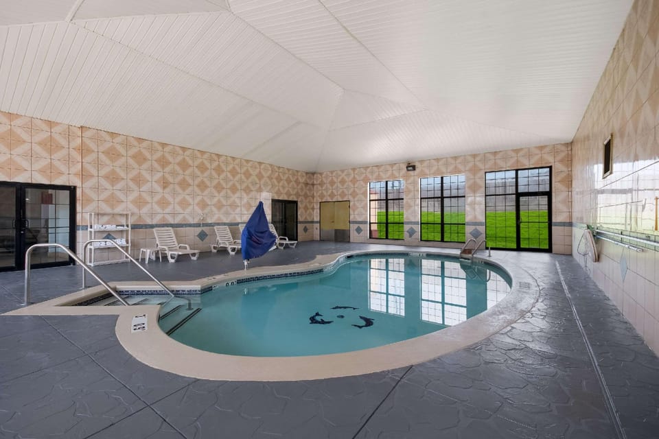 Quality Inn & Suites Oklahoma City North Hotel in Oklahoma City
