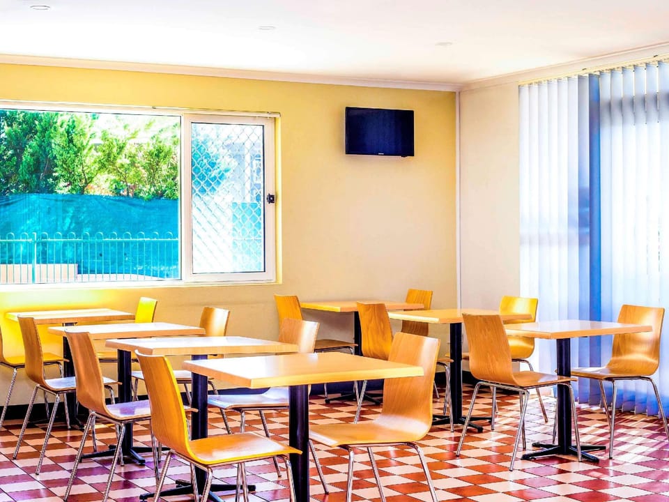 Coffee shop