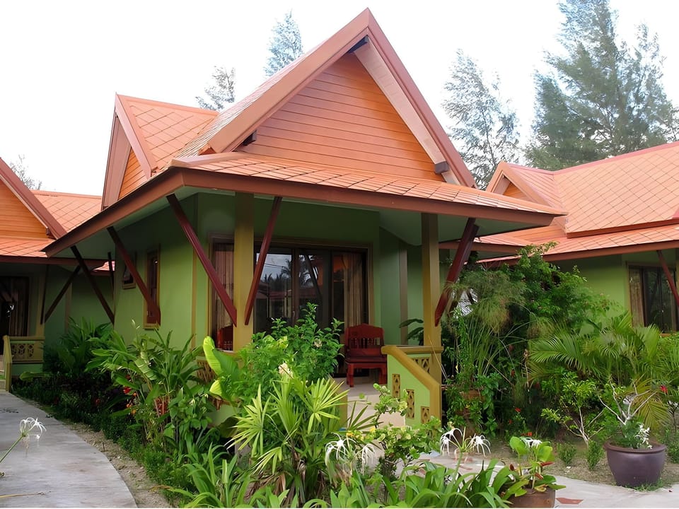 Gerd and Noi resort Resort in Khuekkhak