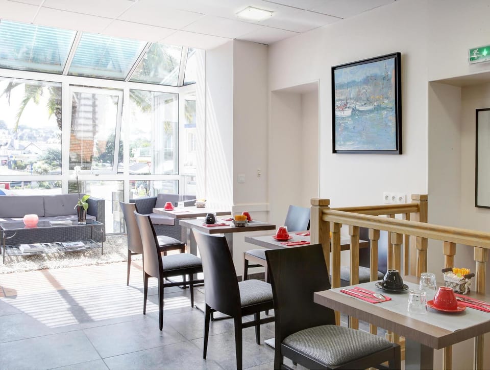 Hotel Le Benhuyc Hotel in Brittany