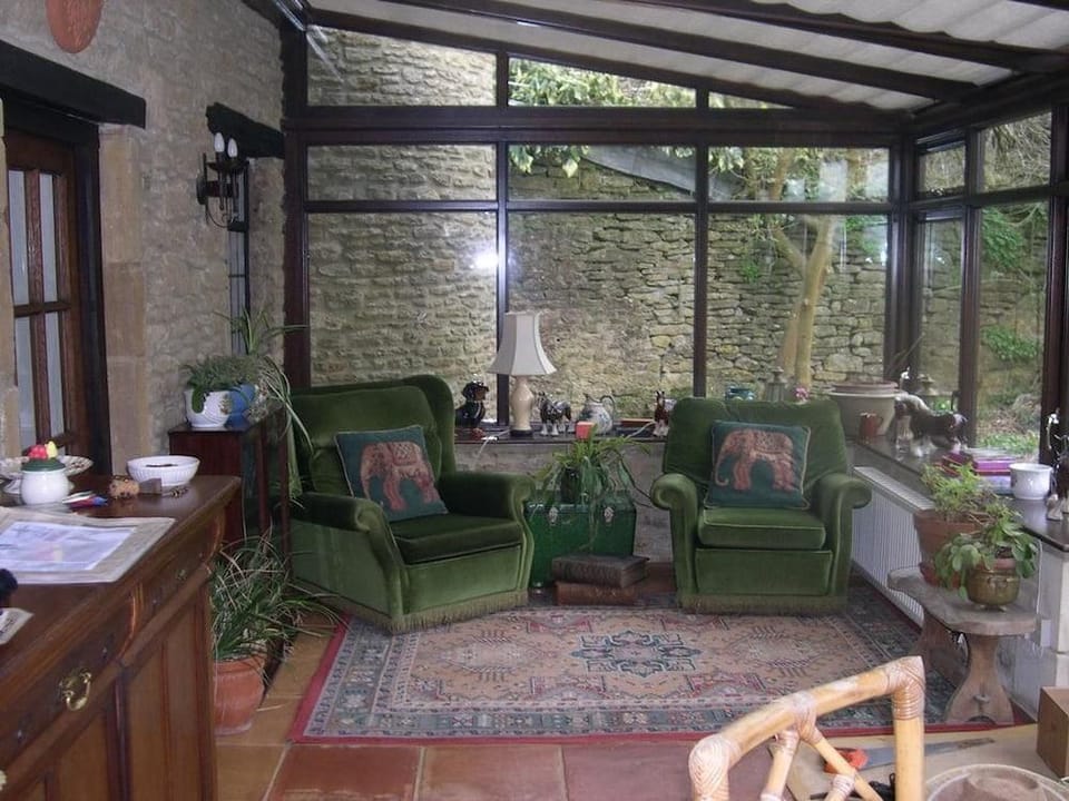 189 April Cottage Hotel in England