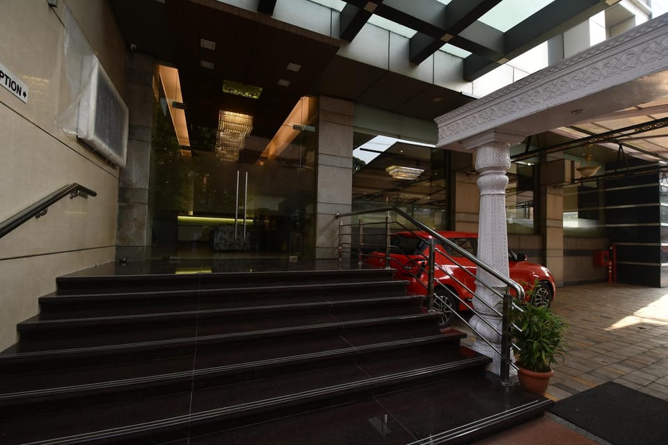 Hotel Vihangs Inn Inn in Thane