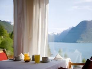 Dragsvik Fjordhotel Hotel in Vestland