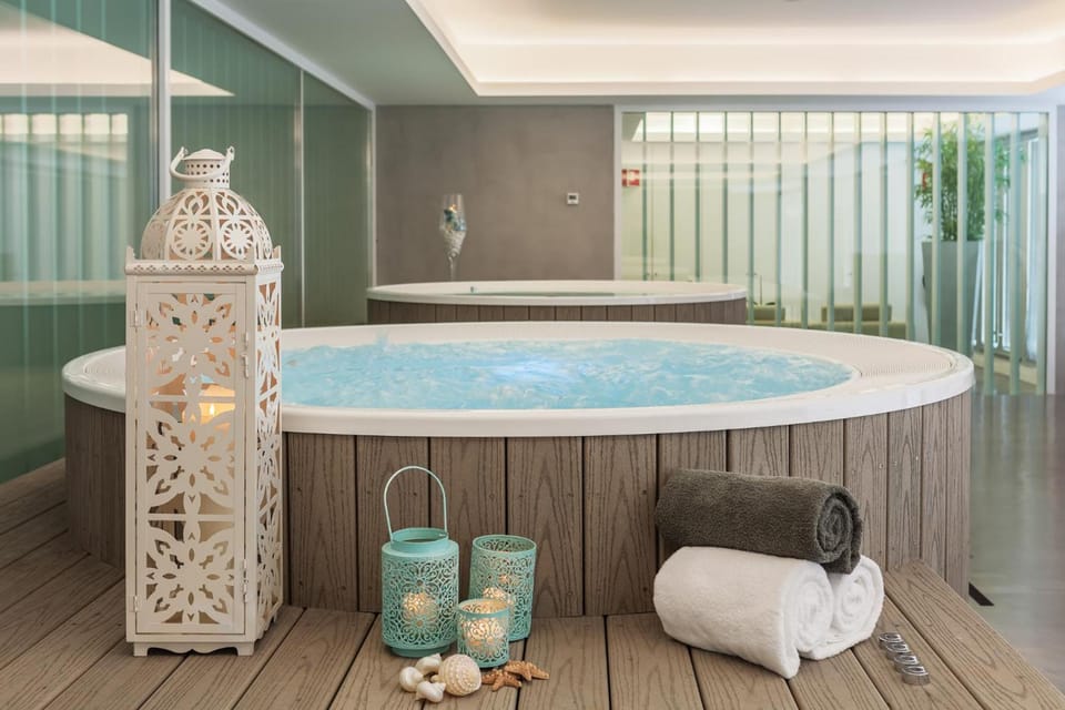 Hot tub