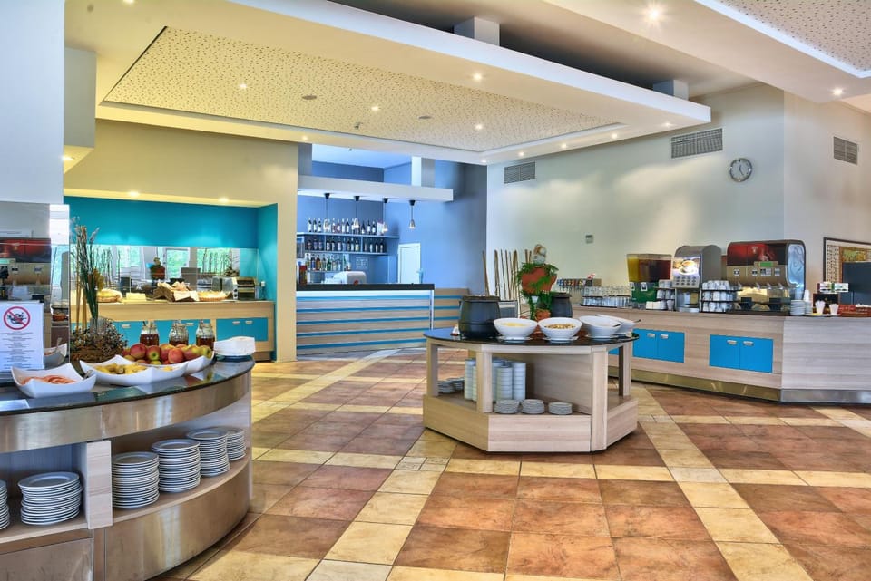 Hotel Ralitsa Aquaclub - All Inclusive plus Aquapark Hotel in Dobrich Province, Bulgaria