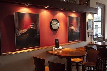 HQ Bar & Restaurant Hotel in Douglas