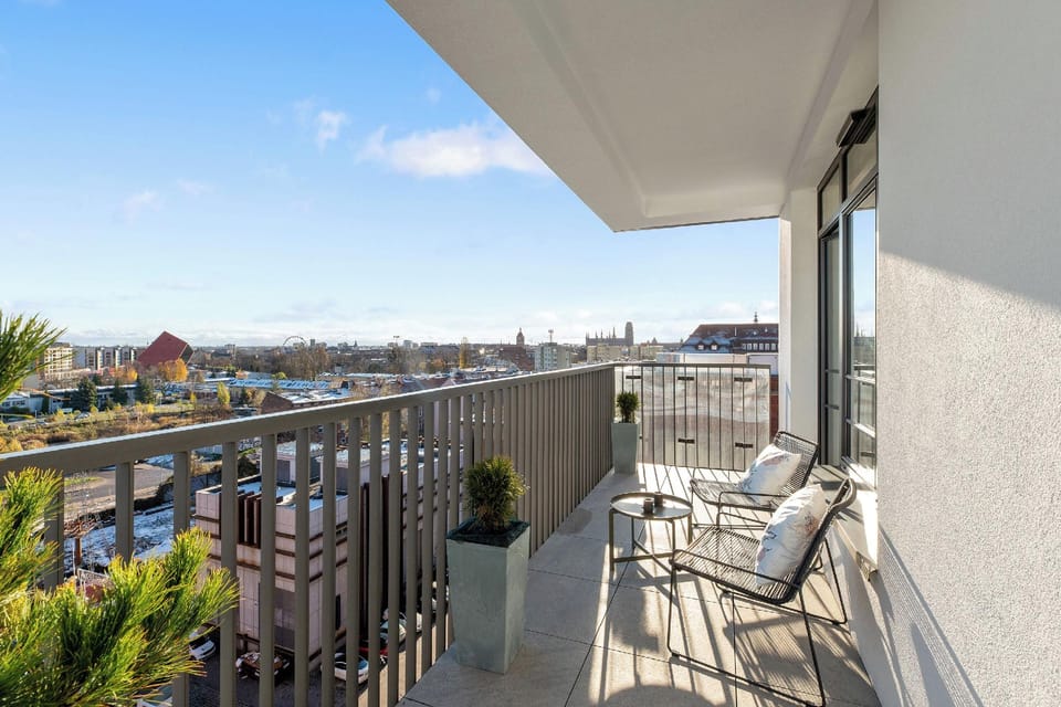 DOKI Living - Foodhall & Parking by Downtown Apartments Apartment hotel in Gdansk