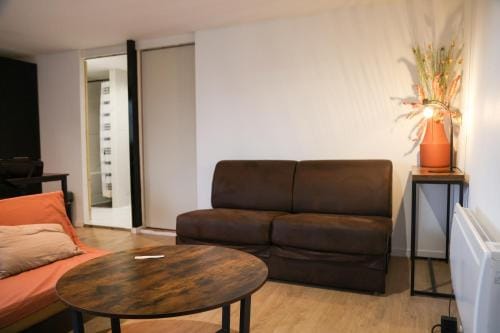 Appartement avec une chambre Hotel in Île-de-France