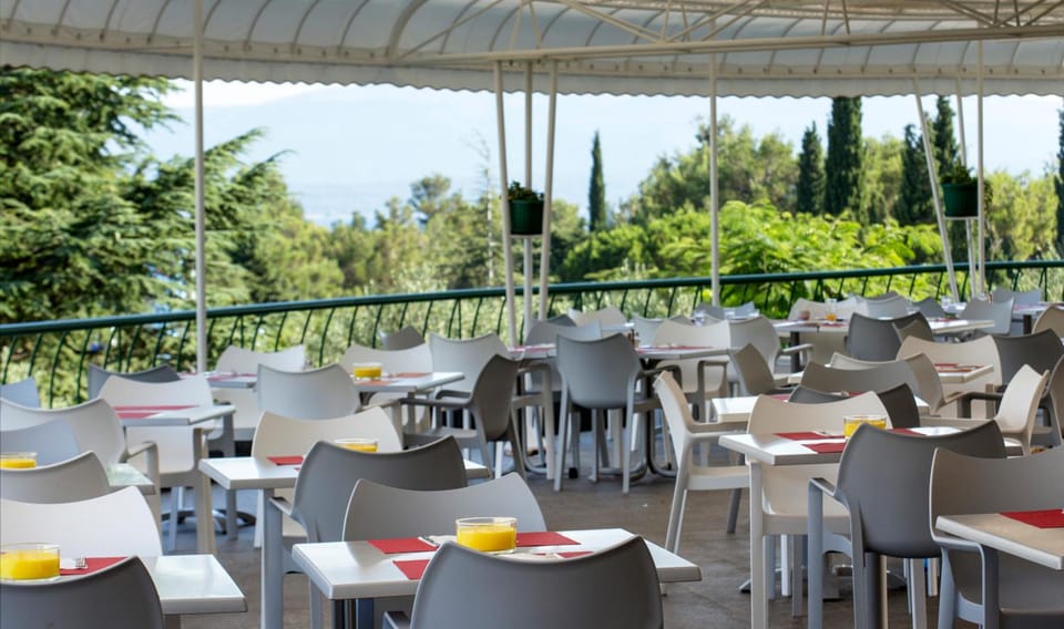 Bluesun Holiday Village Bonaca - Full Board Hotel in Bol