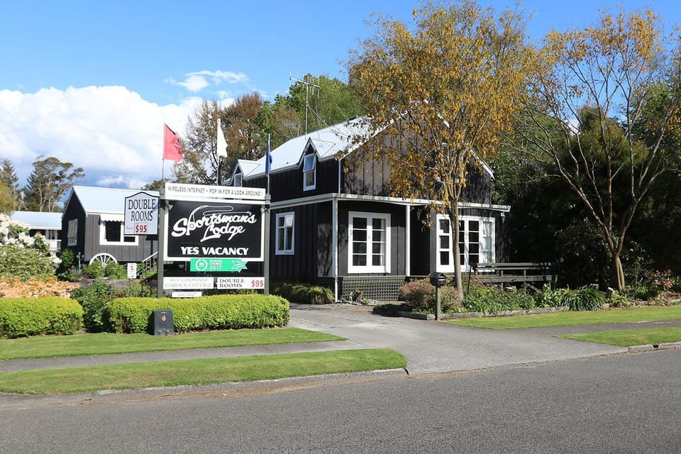 Sportsmans Lodge Apartment hotel in Waikato