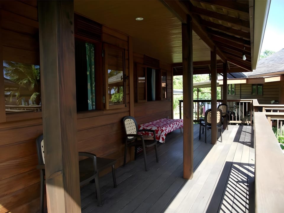 Vaianae Lodge Inn in Moorea-Maiao