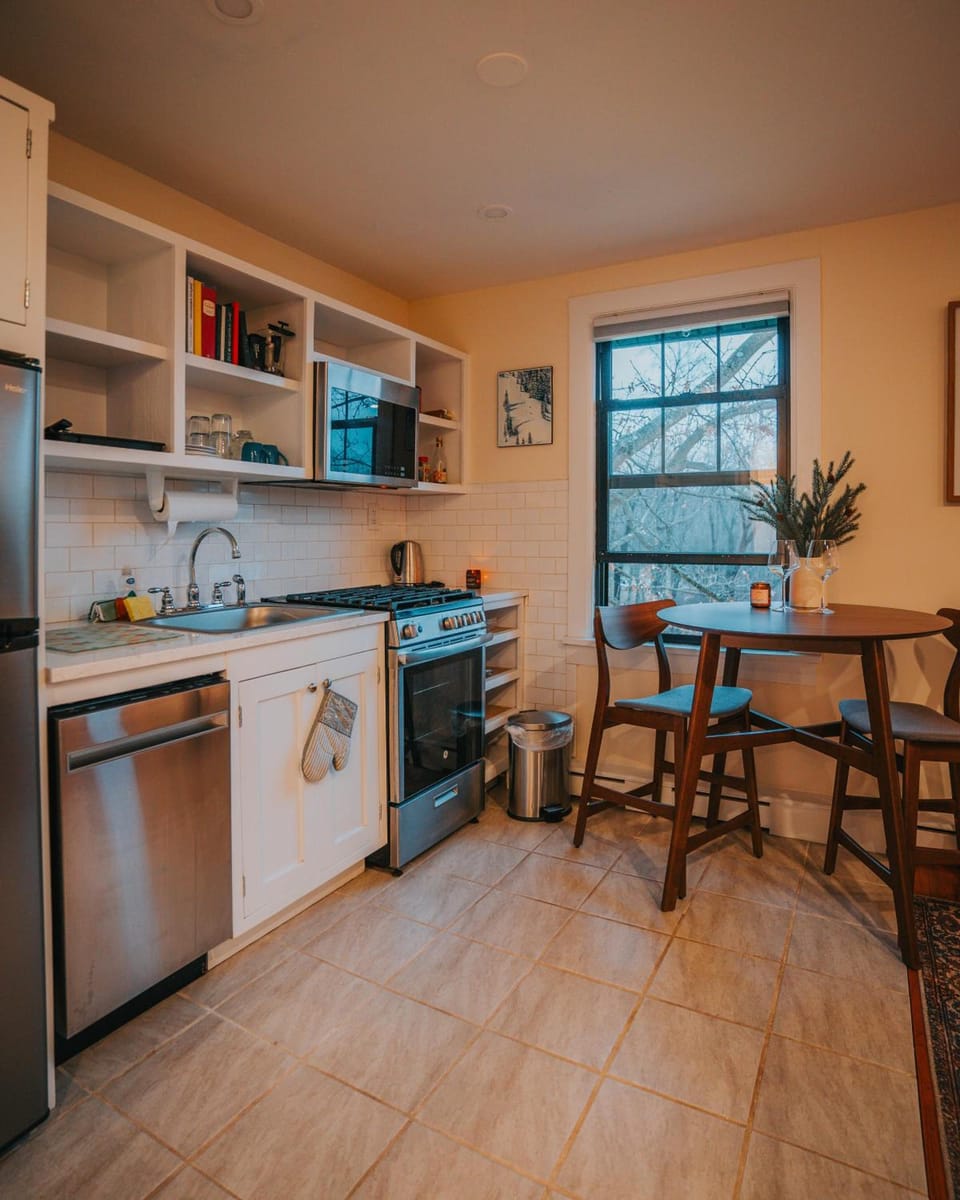 The Willow, Catskill Apartment hotel in Capital District, NY, USA