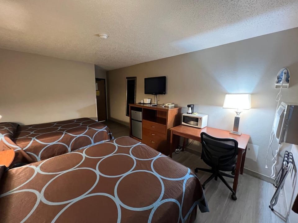 Raceway inn Hotel in Martinsville