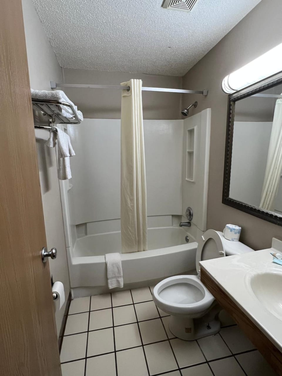 Raceway inn Hotel in Martinsville