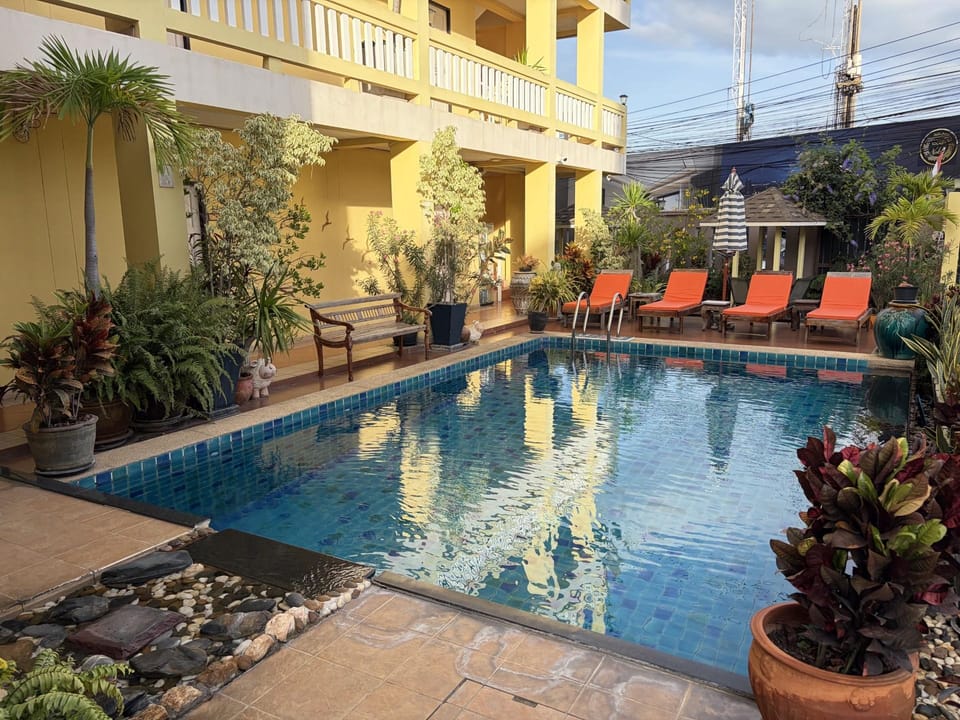 Pius Place Apartment hotel in Pattaya City