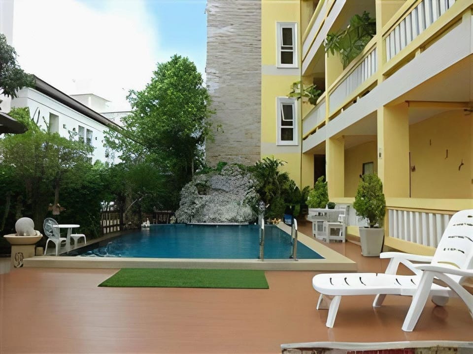 Pius Place Apartment hotel in Pattaya City