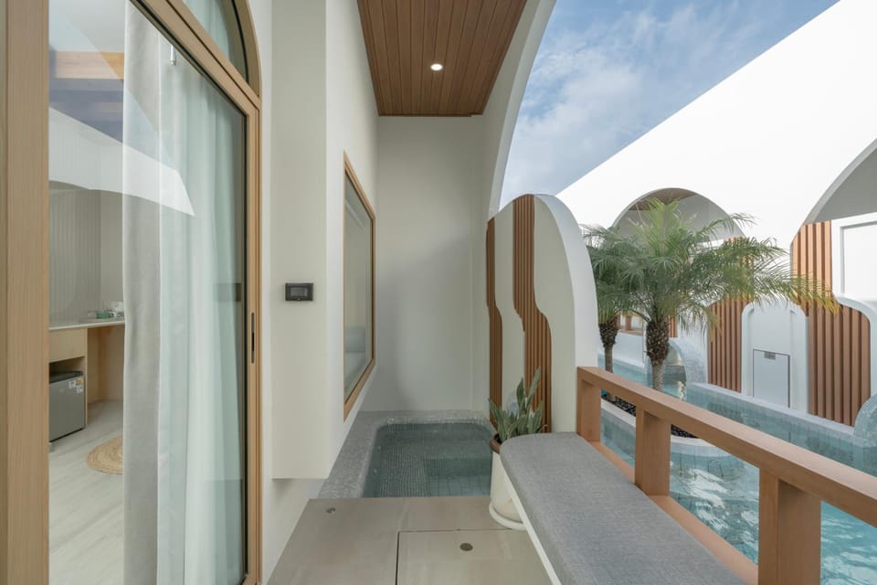 De Lunar Kohlarn Hotel in Chon Buri Changwat
