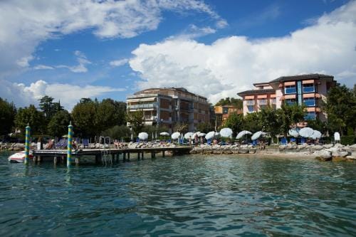 Front Lake Apartment Bardolino Hotel in Bardolino