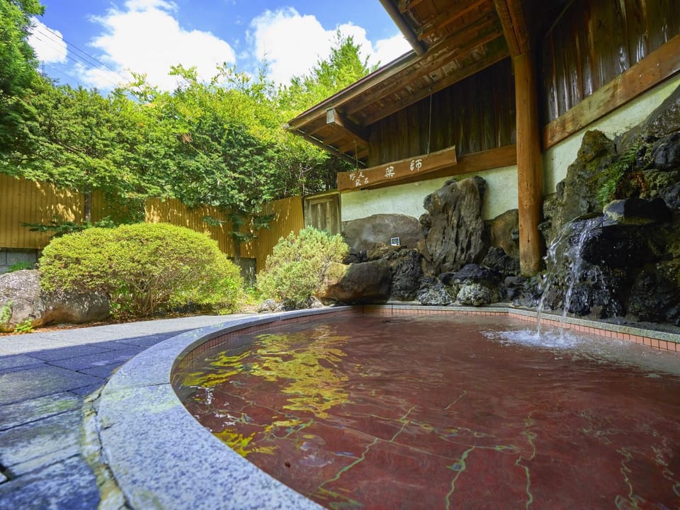 Hot spring bath