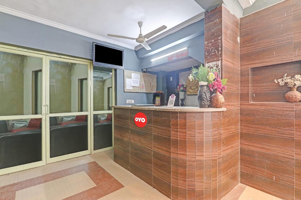 Hotel O Four Square Hotel in Lucknow