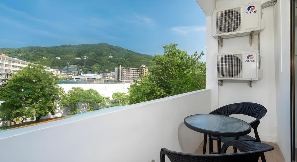 Black Pantera Hostel Hostel in Patong