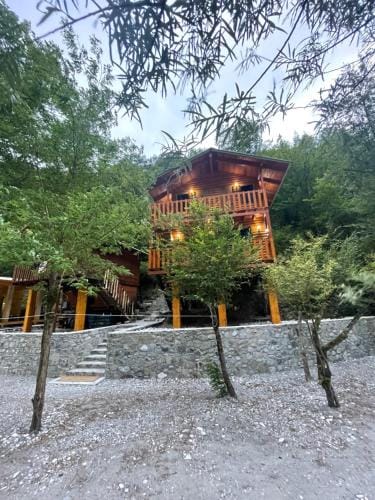 Guri i Lekes Guesthouse Hotel in Montenegro