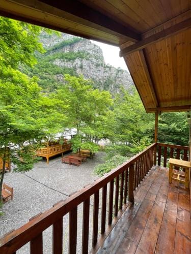 Guri i Lekes Guesthouse Hotel in Montenegro