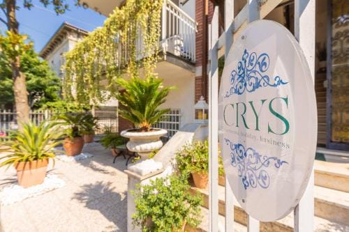 CRYS: Rooms, Holiday, Business Hotel in Verona