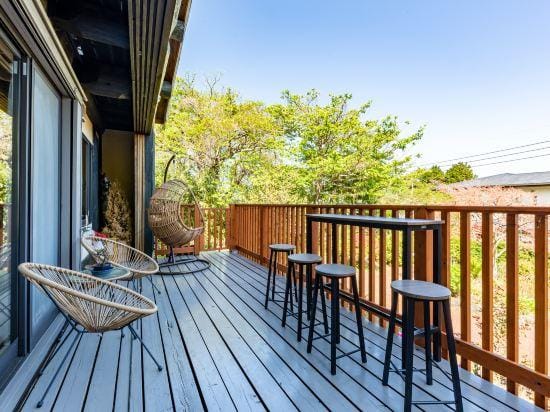 Log House Clover Hotel in Shizuoka Prefecture