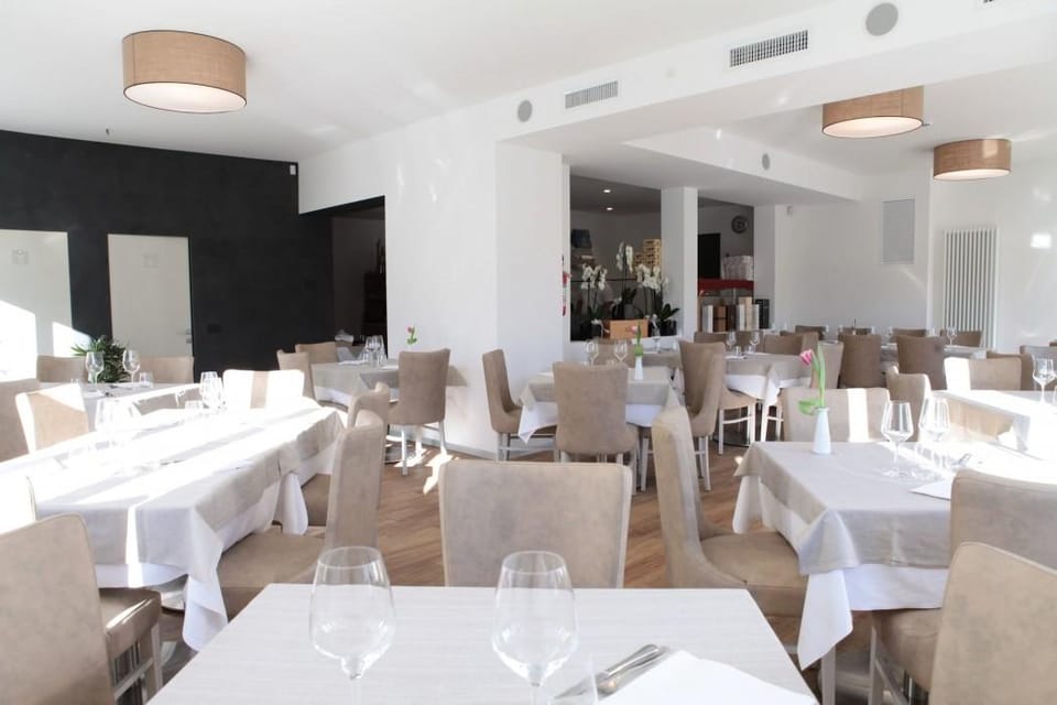 Athos Hotel Hotel in Riva del Garda