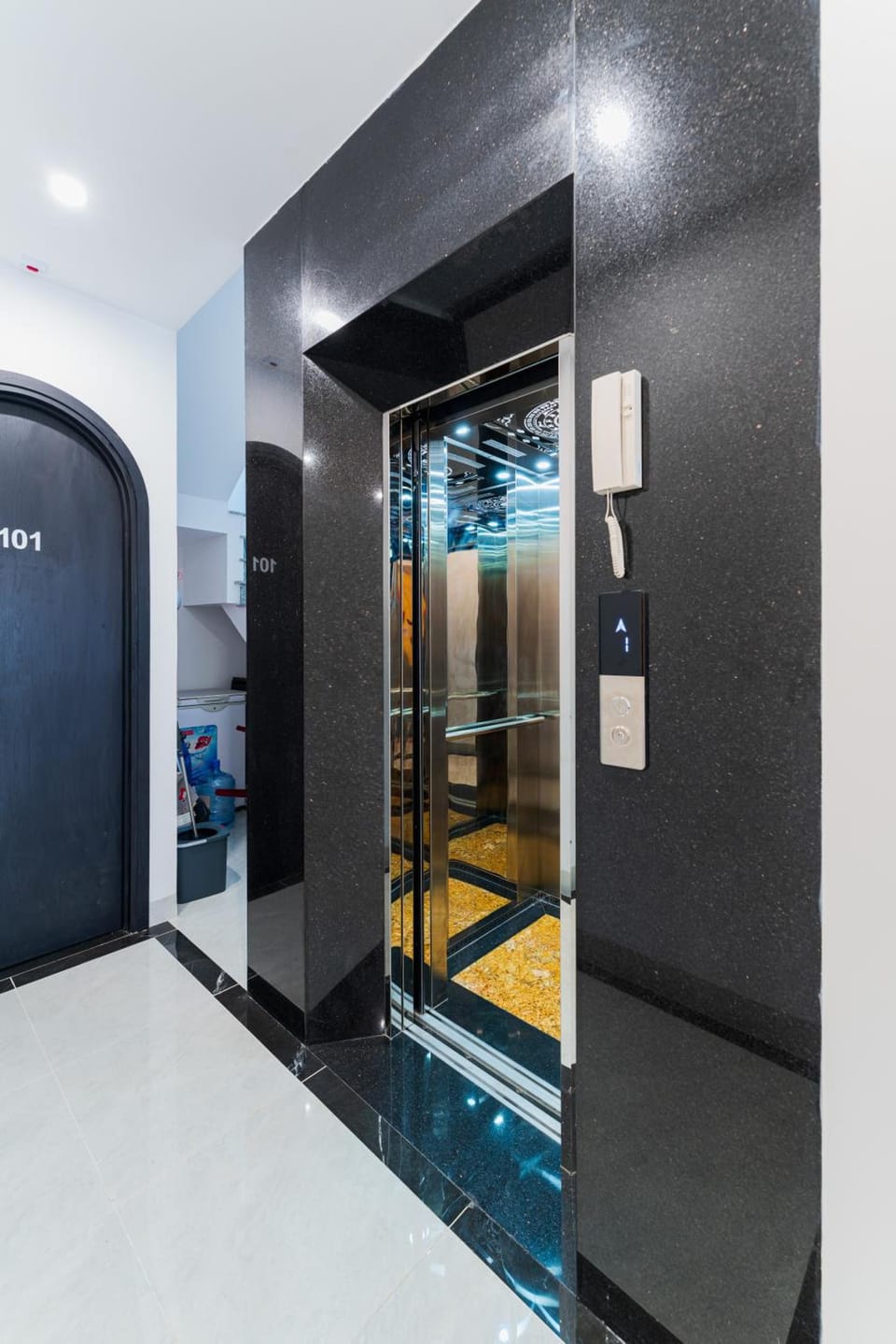 Q Boutique Hotel  Hotel in Nha Trang
