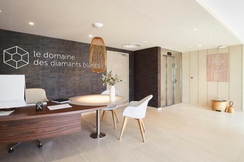 Le Domaine des Diamants Blancs Hotel in Villeneuve-d'Ascq