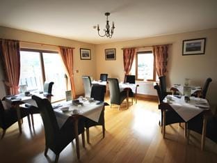 Twin Peaks B&B Hotel in Doolin