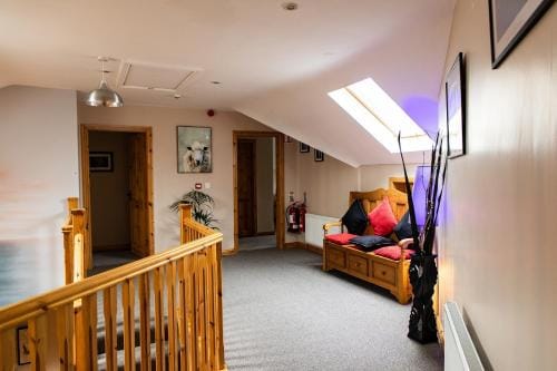 Twin Peaks B&B Hotel in Doolin