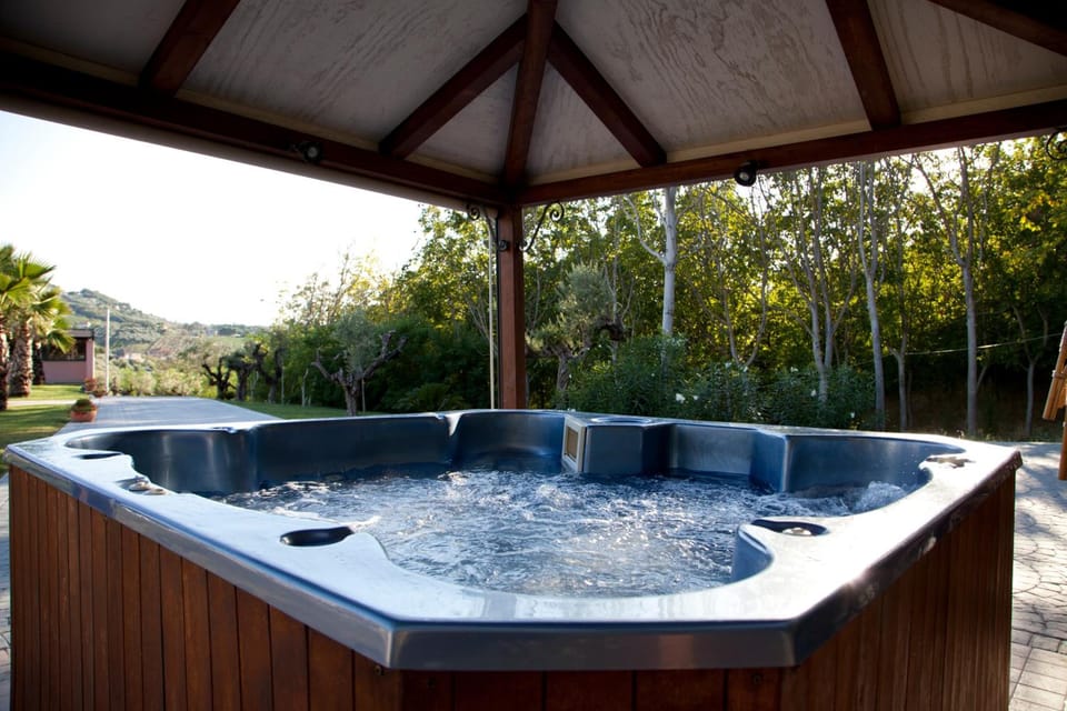 Hot tub
